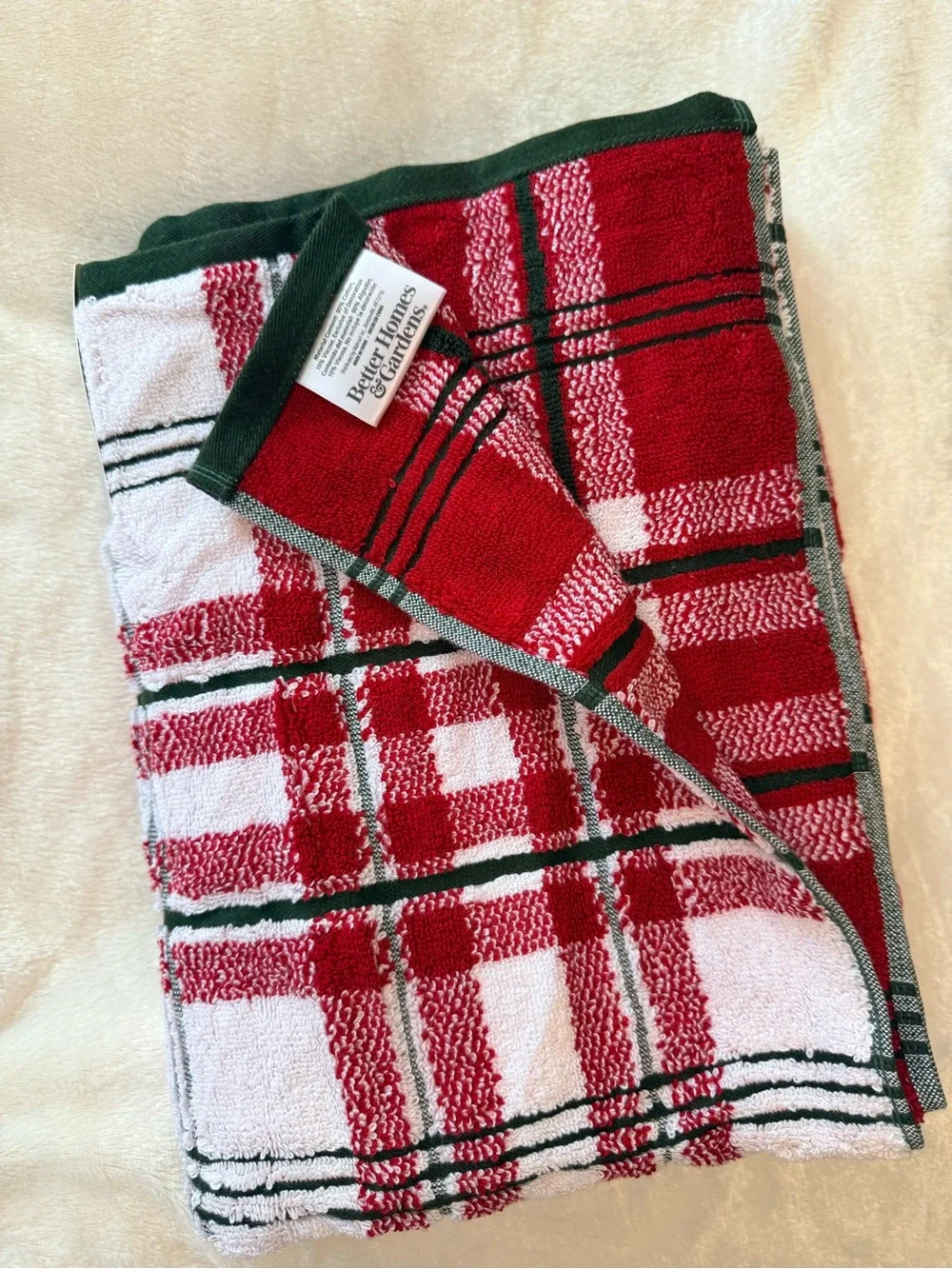 Better Homes And Gardens Red and Green Plaid Bath Towel